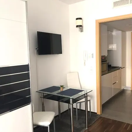 Relax And - Delux * Velence